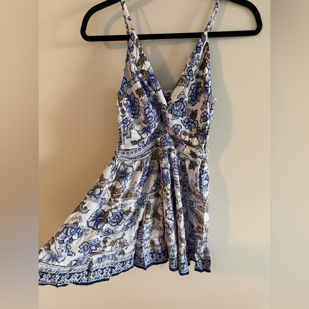 Easter / Spring DRESS 💐 Angie sleeveless Floral Blue & White twist front mini